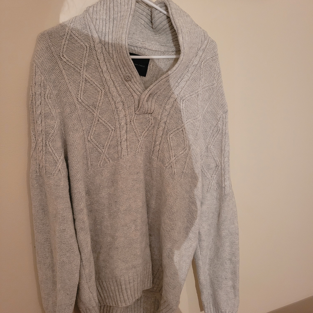 American Eagle Outfitters Light Gray Turtleneck Sweater